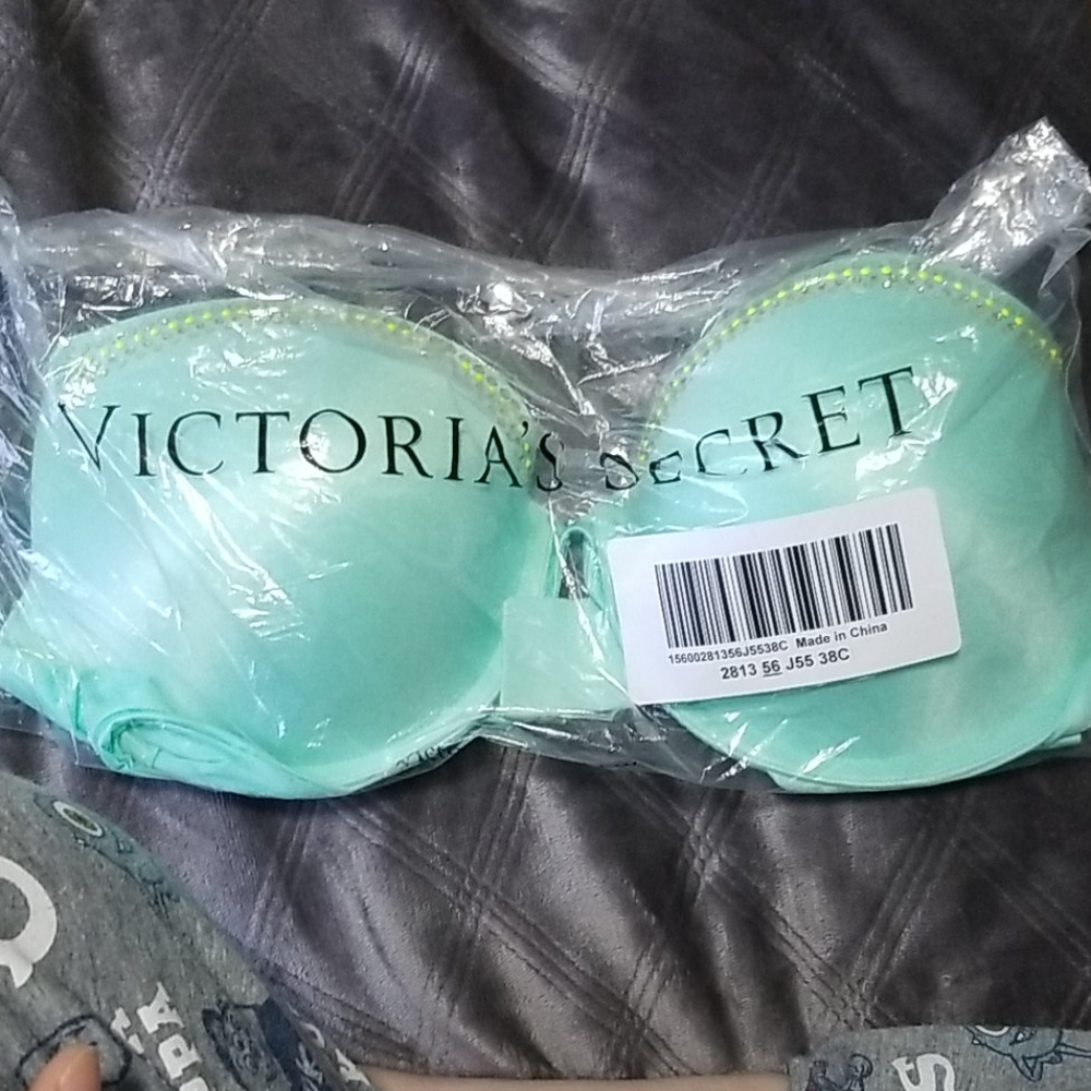 Victoria's secret very sexy push up bra.